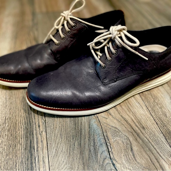 Cole Hann size 11. Lightly used just don’t wear them anymore. - Picture 1 of 3